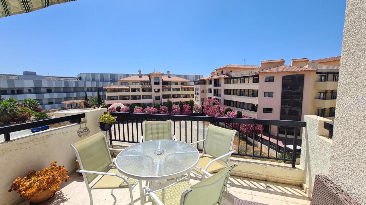 Kings Avenue - Natalia'S Apt Pafos Exterior foto